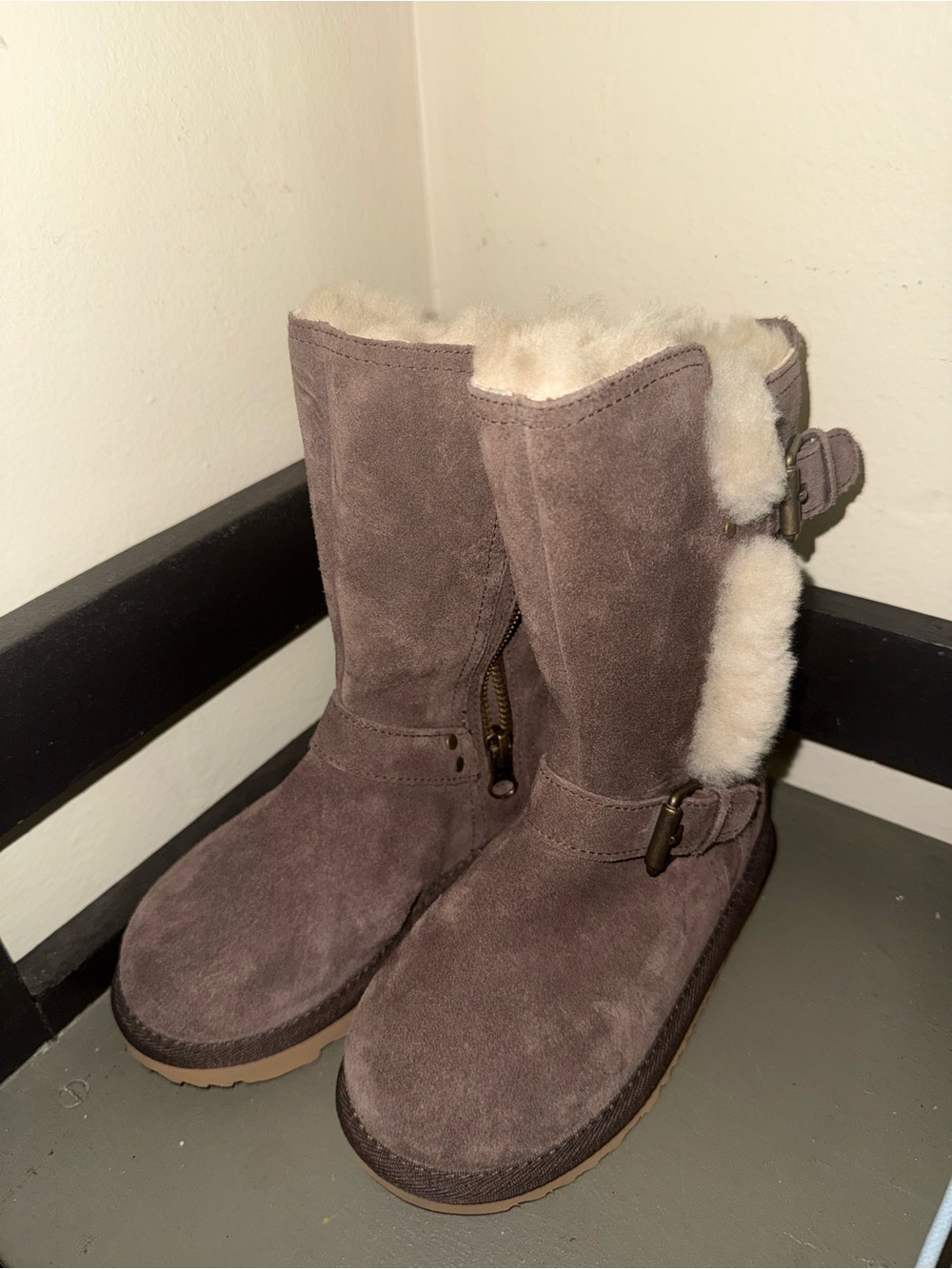 Girls Ugg Suede Shearling Winter Boots - Taupe
